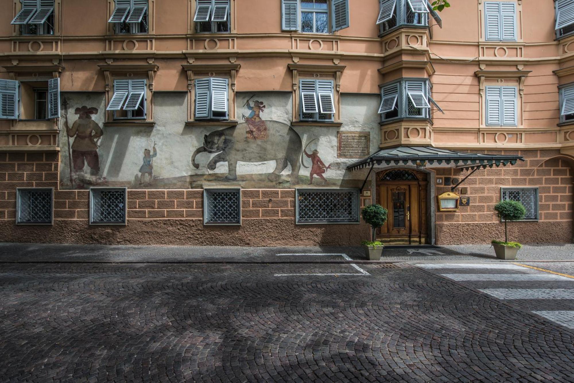 Hotel Elephant Bressanone Exterior foto